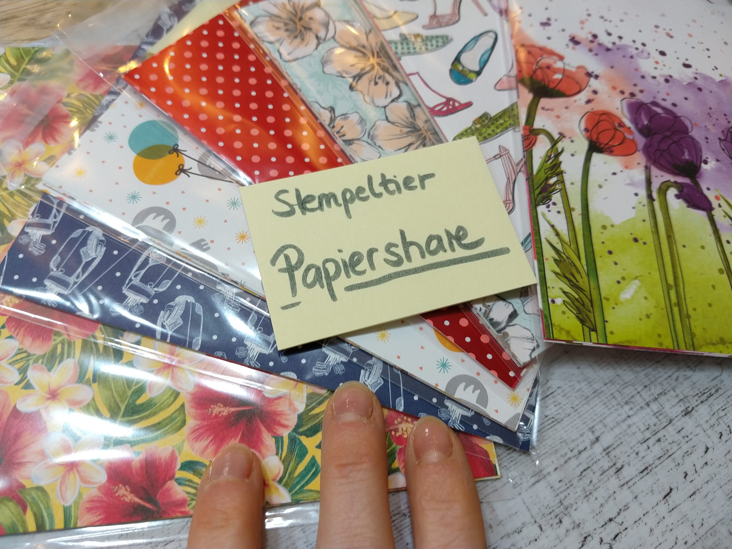 papershare-stampin-up-2020-Papiershare-stempeltier-minikatalog-frühling